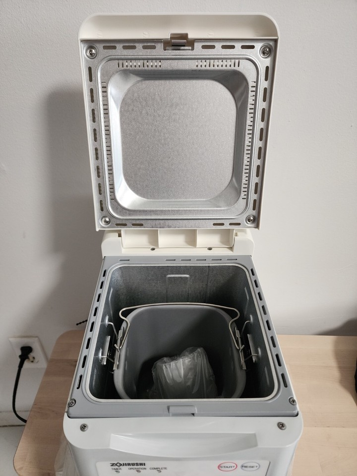 Vtg Zojirushi Home Bakery BBCCN15 Bread Maker Machine 120V eBay