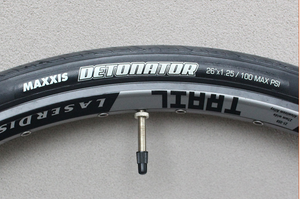 durable road bike tires