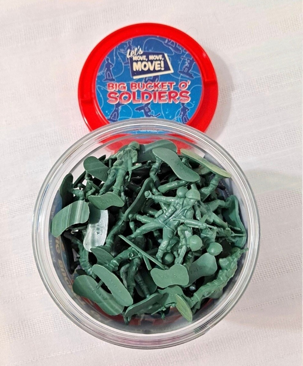New Disney Store exclusive Pixar Toy Story Bucket O Soldiers Green