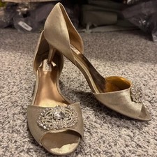 Badgley Mischka Gold, Embellished d'Orsay pumps, Size 9.5
