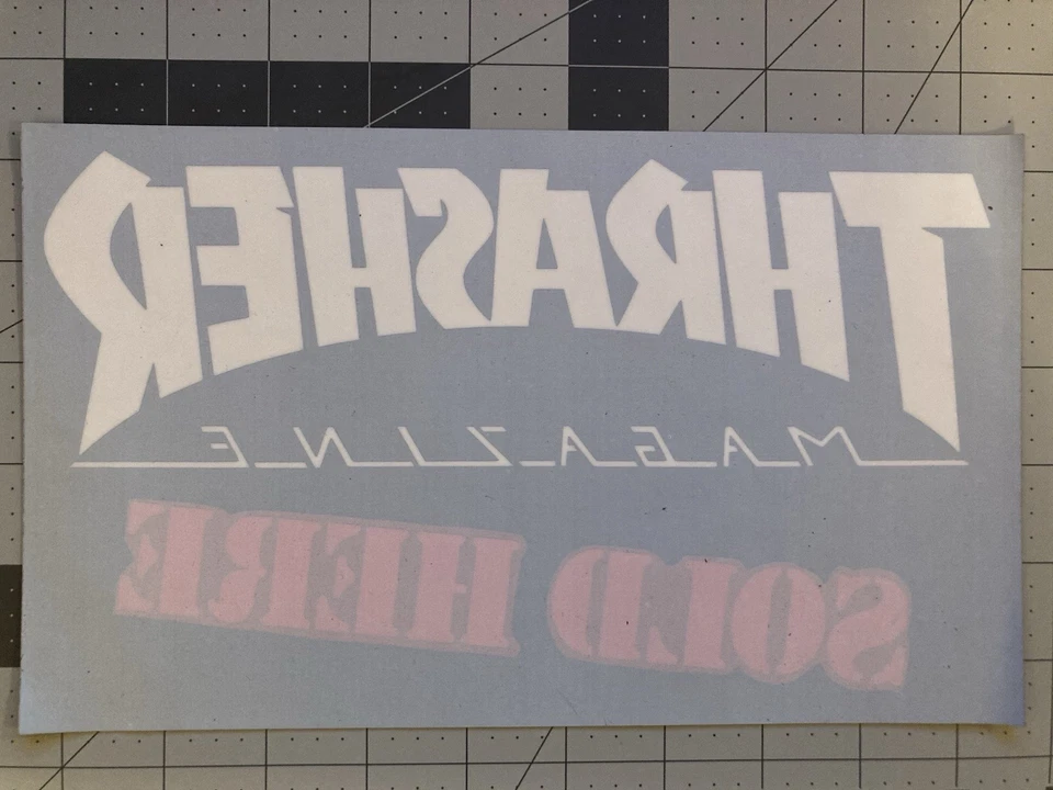 Revista Thrasher Vintage Skateboard Tienda Ventana Pegatina Vendida Aquí Distribuidor Grande Foto 2 de 4