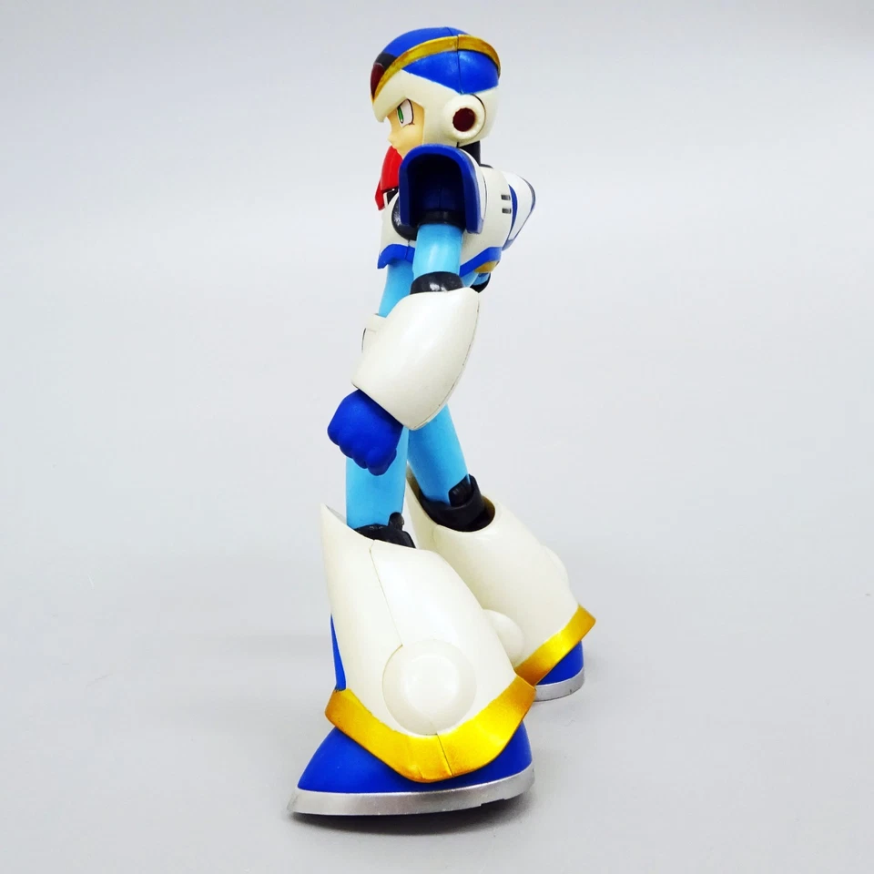 Figura de acción Bandai Mega Man X Full Armor D-Arts ABS PVC importación de Japón usada Foto 4 de 4