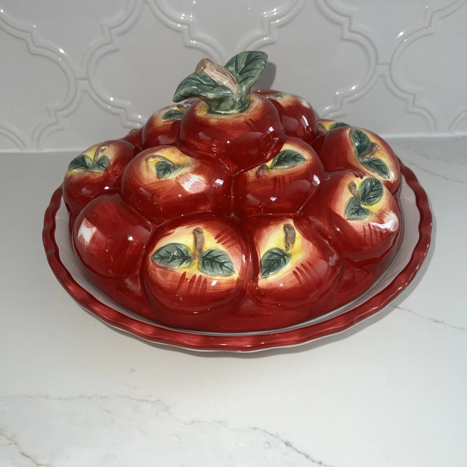 VTG PFALTZGRAFF Pie Safe Keeper Apple Dish Server Saver Lid Ceramic Plate Holder