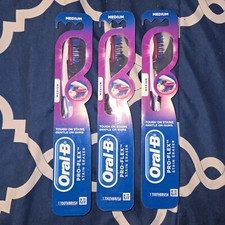  Lot of 3 Oral B Pro Flex Stain Eraser Manual Toothbrush, Medium Bristles
