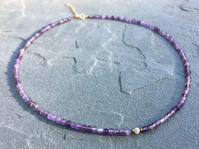 Collar hecho a mano de 24" con cuentas redondas facetadas de amatista púrpura natural para mujer Foto 4 de 4