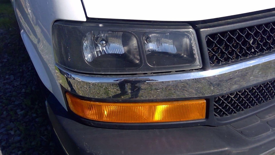 Pinza de freno delantero derecho pasajero Chevy Express 2500 2003 hasta el año 2020 Foto 4 de 4