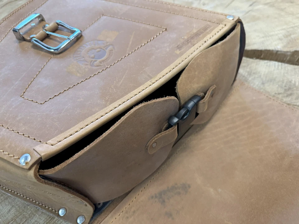 Satteltasche ODIN hellbraun passend für Harley Davidson Softail Schwingentasche - Bild 3 von 4