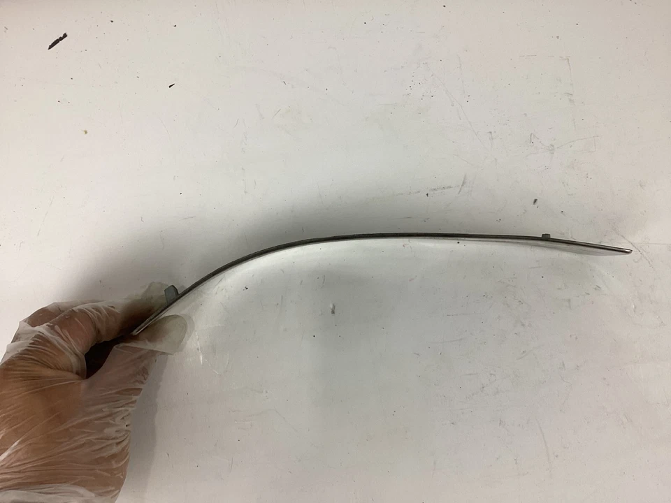 Mercedes-Benz C300 2008-2014 umbral de puerta lateral derecha placa escalón moldura OEM Foto 2 de 4