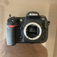 Nikon D300 12.3 MP Digital SLR Camera: about 51k shutter actuations