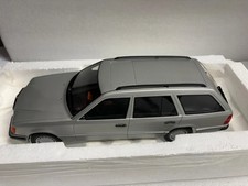 BoS Models Mercedes E-series 300te (s124) 1990 1:18 BOS344