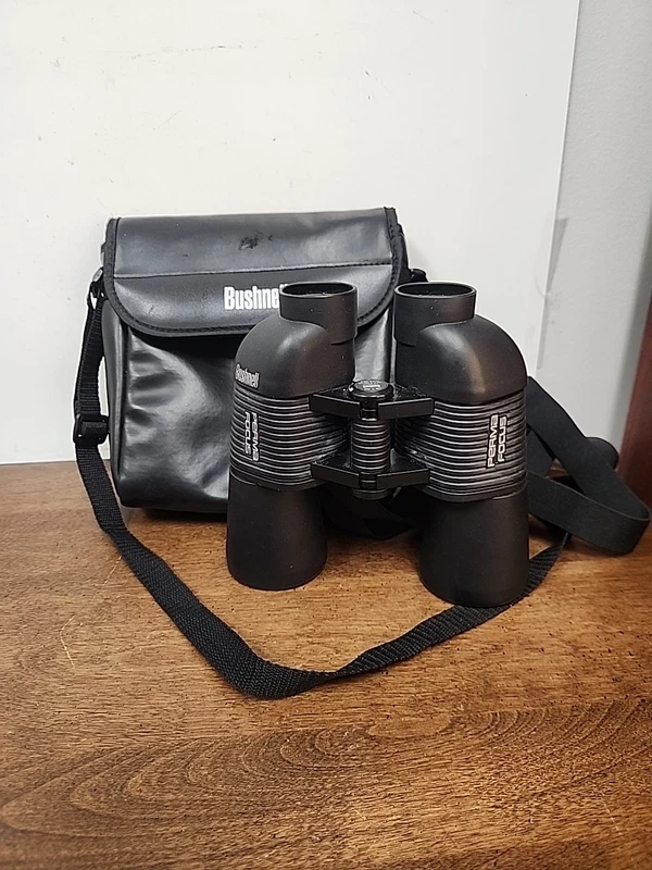 Bushnell Perma Focus 10x50 binoculars with harness and case