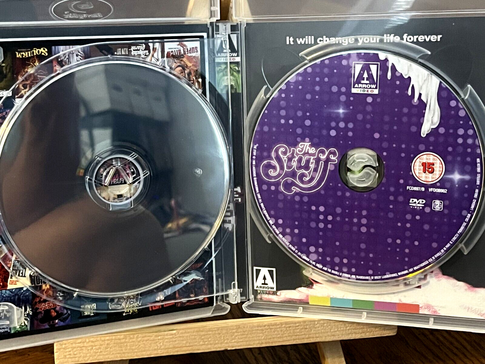 The Stuff Blu ray/DVD-Arrow Video-Booklet-2 Disc-90’s Horror *REGION B*