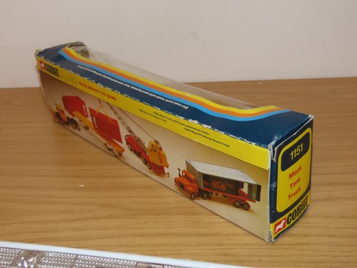 BX88: Corgi Toys Exxon Mack Tank Truck No 1151 - Picture 9 of 9