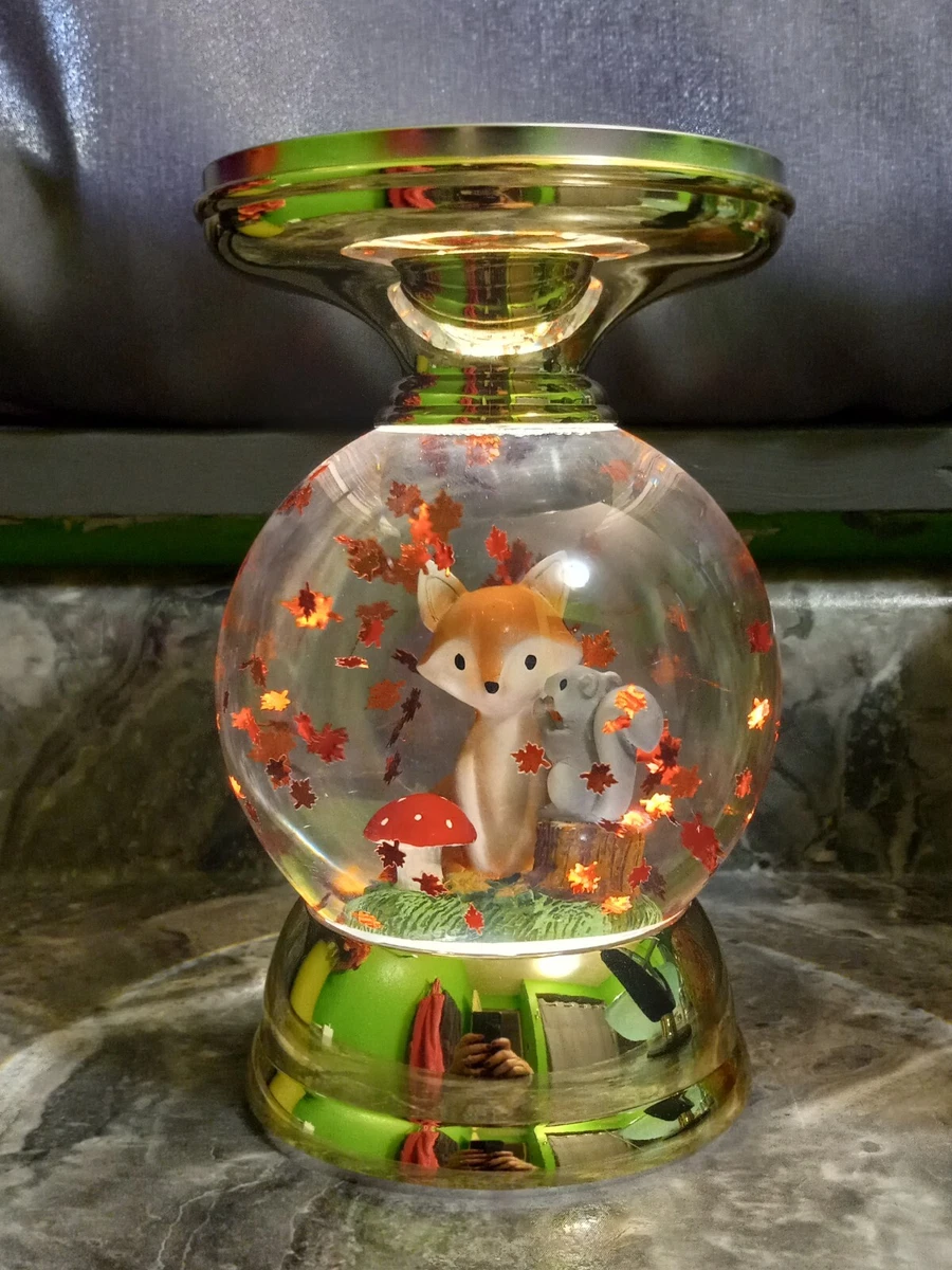 Bath Body Works SQUIRREL FOX Light up Water Globe 3 wick Candle Pedestal NEW