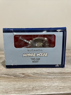 Disney Medicom Vinyl Collectable Doll Figurine Minnie Mouse “Two