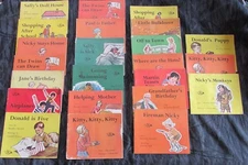 Lot of 23 Bowmar Publishing 1969 Young Children Books