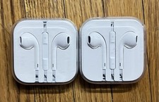 Genuine Apple EarPods Earbuds White Wire Cell Phone Accessory 3.5 mm - Lot of 2
