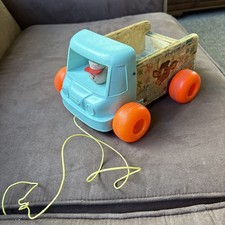 Fisher Price  131- Milk Wagon/pull Toy