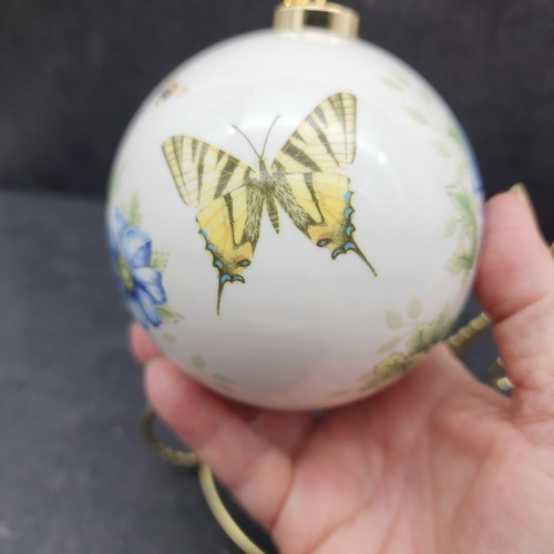 Lenox Butterfly Meadows Ornament 2017 4" - Picture 8 of 12