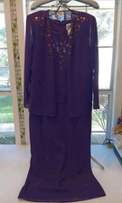 R M Richards Beautiful Purple Special Occasion Size 16 2-Piece Dress