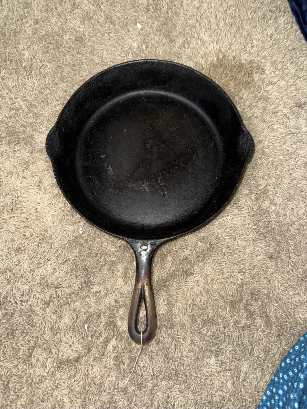 Griswold No. 8 Cast Iron Skillet Large Slant Logo 704 H ERIE Heat Ring