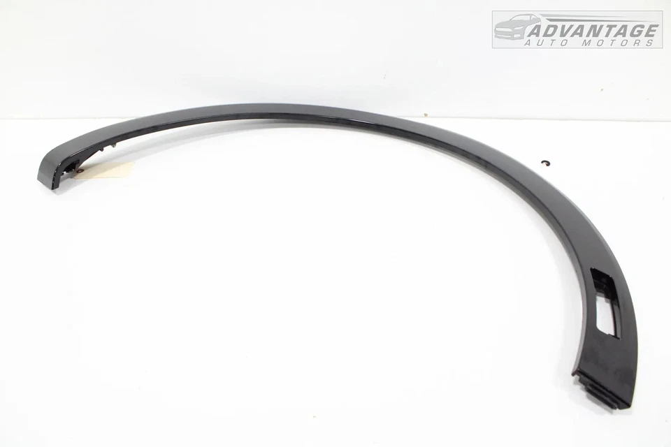 Buick Envision 2021-2023 cuarto trasero izquierdo acampanado arco de rueda moldura OEM Foto 4 de 4