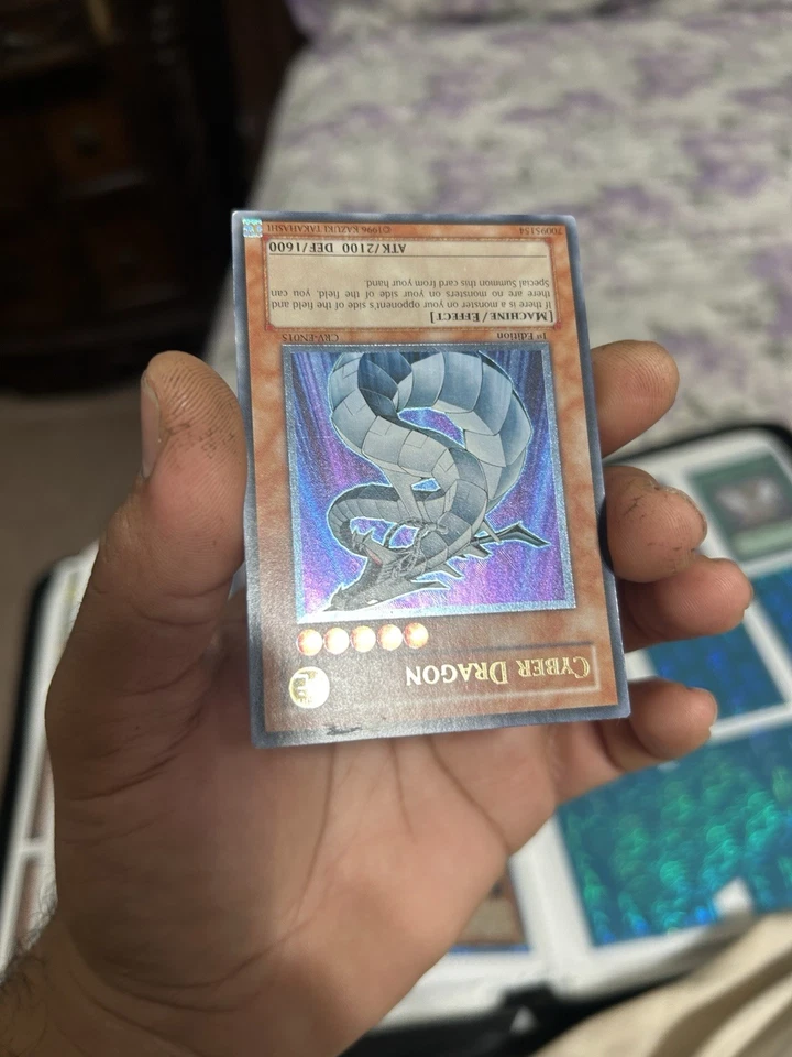 Yu-Gi-Oh! Cyber Dragon CRV-EN015 Ultimate Rare 1st Edition -MP - Image 3 of 4