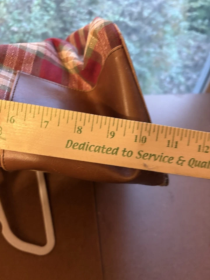 👜 Cartera de Mano Longaberger de Tela a Cuadros y Cuero - Rojo Verde Tostado - 13” x 10” Foto 3 de 4