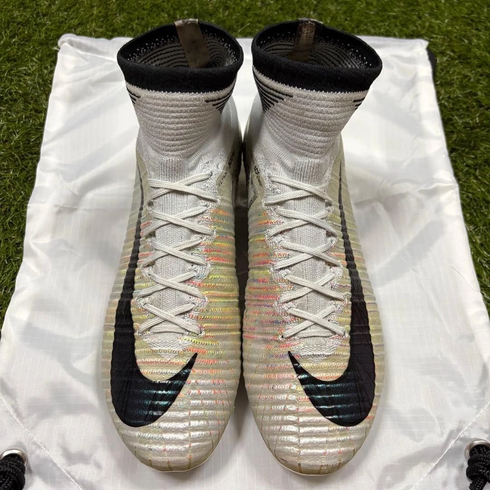 NIKE Mercurial Superfly V SE CR7 FG US 8 Football Cleats Ronaldo Signature Model - Image 2 of 4
