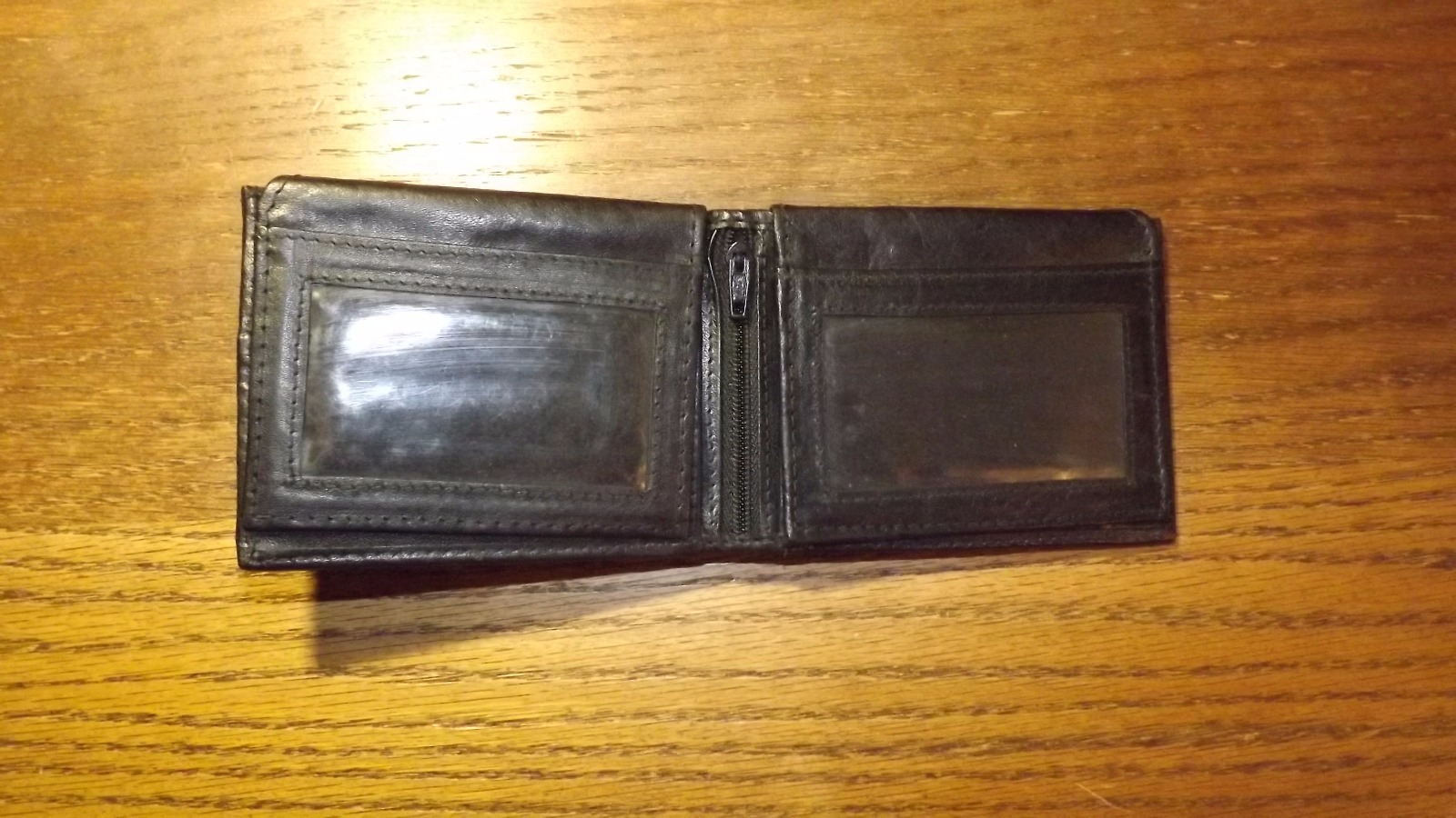 Black Leather Bifold Wallet - Premium & Stylish NEW-image