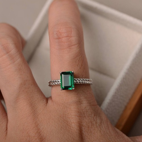 Dainty Green Emerald Women Ring 925 Sterling Silver Lab Created Gemstone Ring