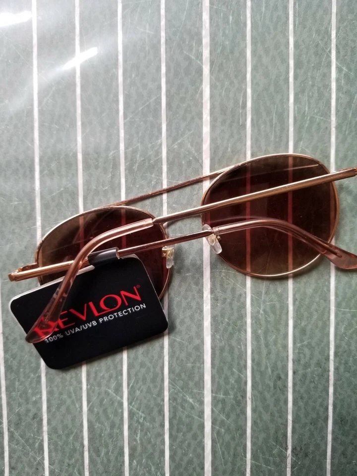 Gafas de sol Revlon Aviator 100 % protección de lentes UVA-UVB Run 53 nuevas con etiquetas Foto 2 de 4