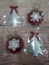 New Set of 4 Christmas Ornaments Red  Black Buffalo Plaid Check Fabric  Tin