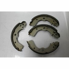 Mâchoire de frein Nissan 100 NX