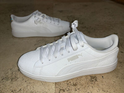puma vikky v2 women's sneakers