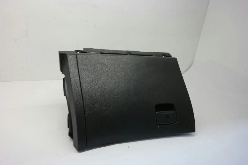 Guantera Nissan Altima 2013-2015 negra  Foto 2 de 4