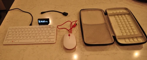 Raspberry Pi 400 - 4GB RAM - 128GB MicroSD - Adafruit Bonnet - Mouse - Case+