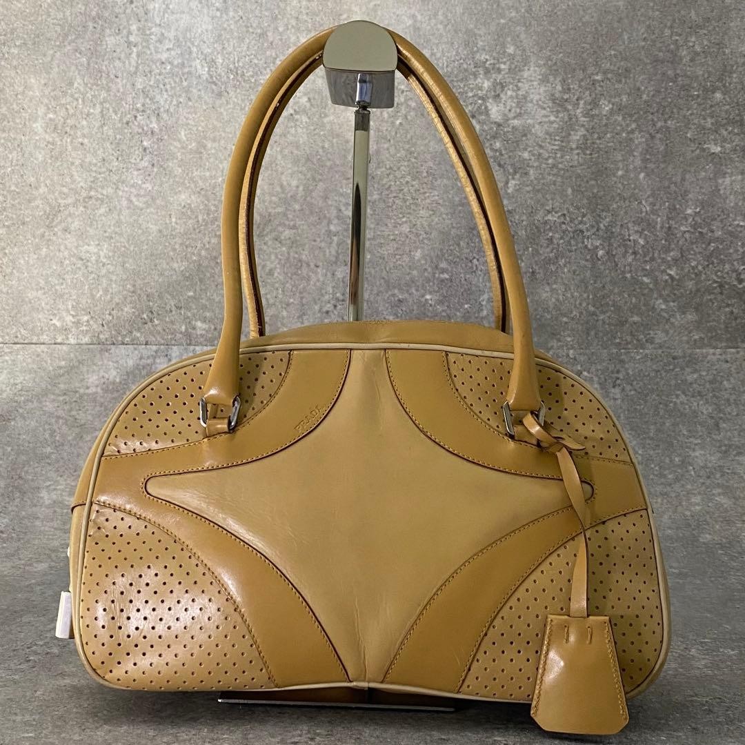 00s Vintage PRADA Vitello Drive Handbag thumbnail 2