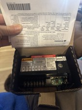 Honeywell S8610U Universal Intermittent Pilot Ignition Control S8610U3009
