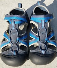 KEEN NEWPORT Boy's Hiking Water Outdoor Sandals size 5 43 