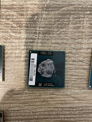T2330 . SLA4K 0,1M Cache, 1,60 GHz, 533 MHz FSB Intel. Pentium Prozessor.