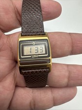 Reloj para mujer Timex vintage botón barra LCD Q Timex T Cell RARO
