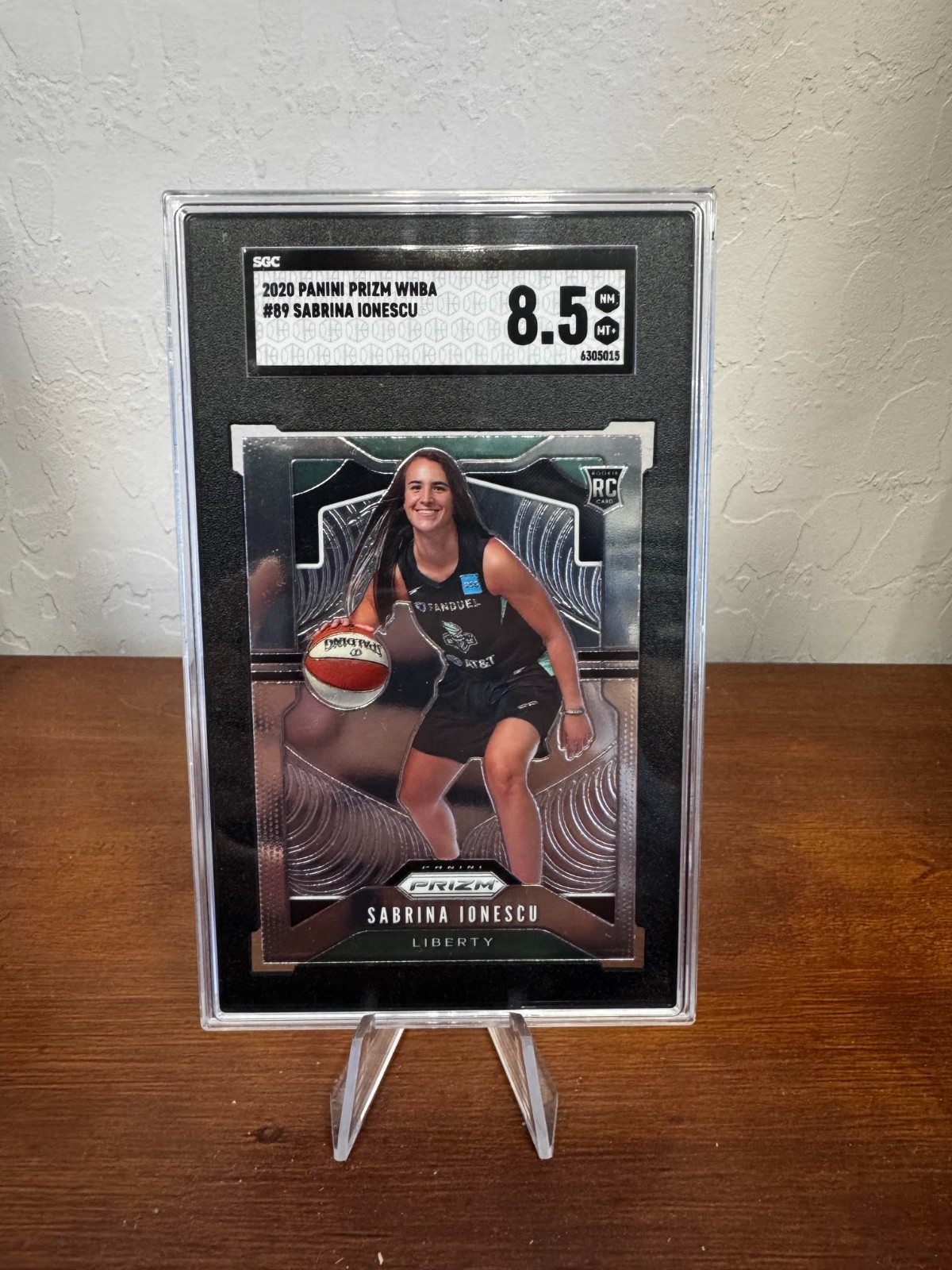 2020 Panini Prizm WNBA - Sabrina Ionescu #89 (RC) SGC 8.5
