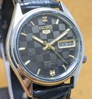 Rare vintage Seiko 5 automatic day date movement number 7019A japan made men's w