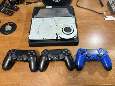 PS4 Slim CUH-2115B (1TB) HDMI Issue Console & 3 Controllers ALL FOR REPAIR AS IS