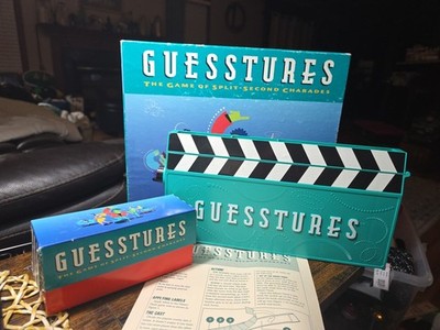 Hasbro Guesstures The Game of Split Second Charades First Edition 1990 Complete 
