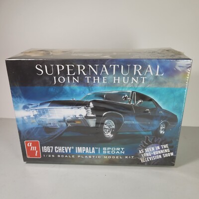 67 CHEVY IMPALA 4-DR SUPERNATURAL BABY V8 1967 F/S AMT Model Kit 
