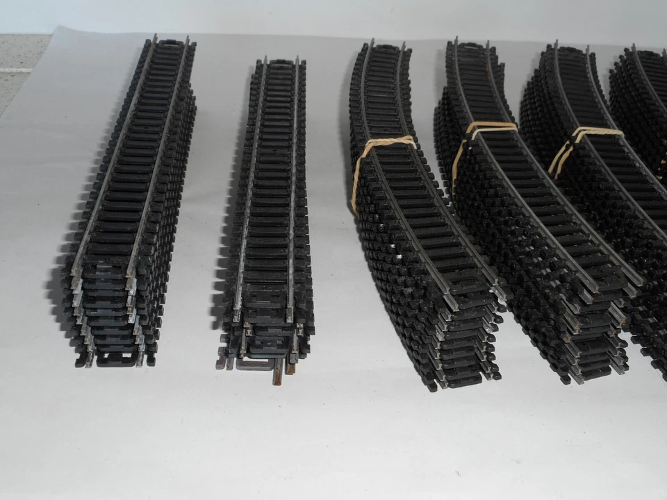 Lifelike track selection x 69p. 2 rail Steel type track. V/good used cond. HO - Image 2 of 4