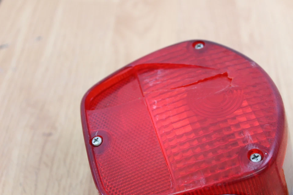 Kawasaki F7 1974 enduro luz trasera/lámpara de luz de freno Foto 3 de 4