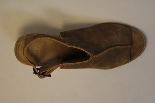 J.SHOES BROWN LEATHER HEELS - WOMENS SIZE 6 - USED, GOOD CONDITION. - Picture 3 of 7